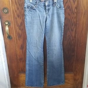 Lightly worn Blue Cult Women's Jeans SIZE 27A